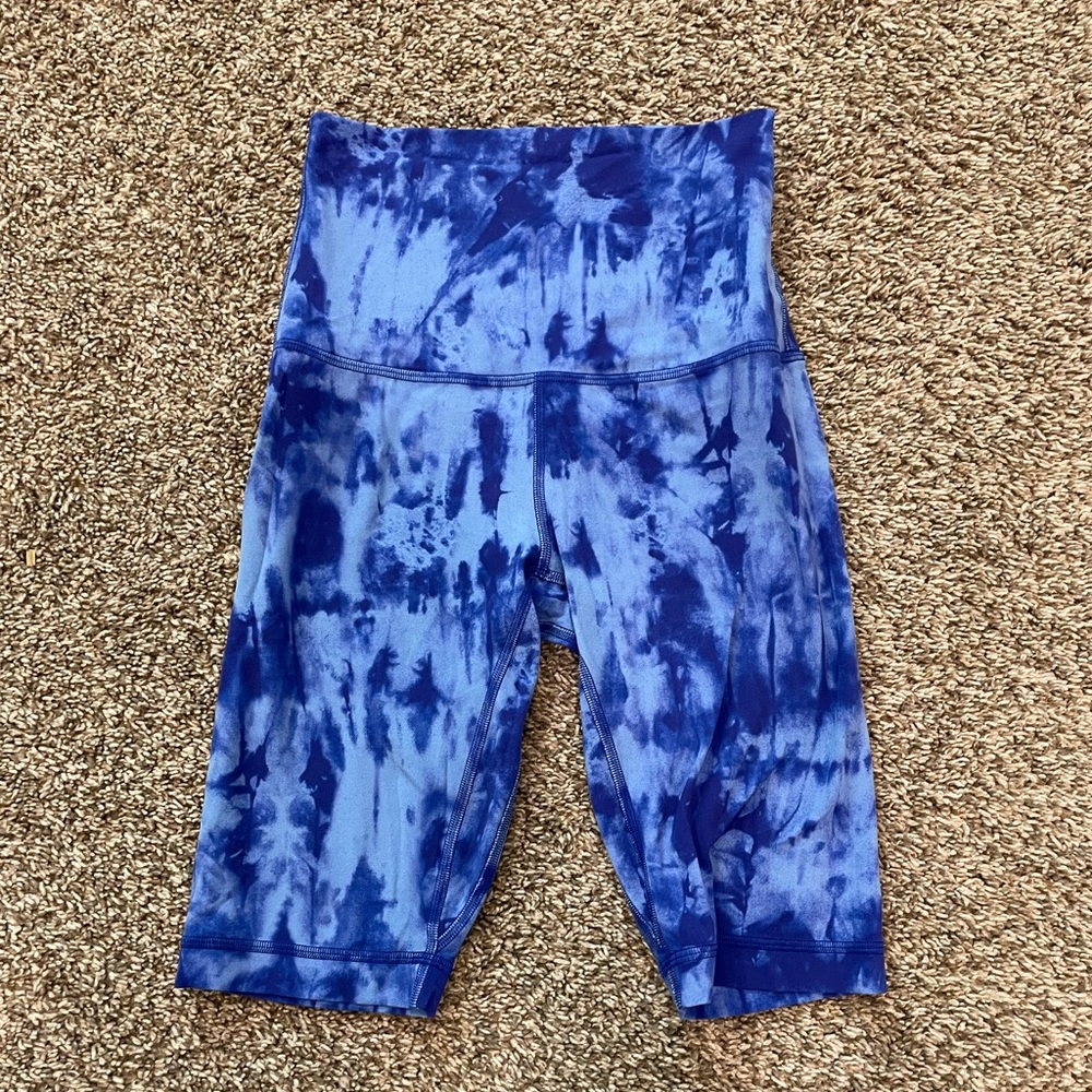 Lululemon High Rise Align 10” shorts